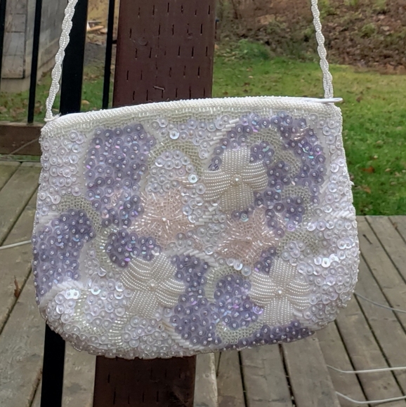 Beaded crossbody evening bag - Picture 3 of 3